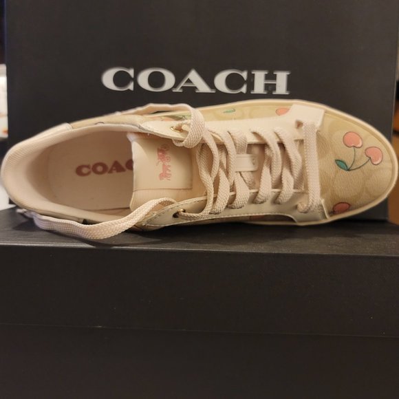 COACH Clip Low Top Sneaker In Signature Canvas With Heart Cherry Print - Picture 8 of 15